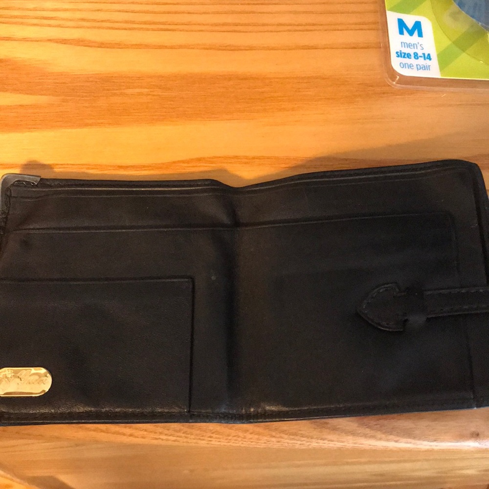 Gucci Wallet - Picture 2 of 3